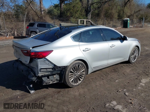 2017 Kia Cadenza Limited with VIN KNALC4J13H5092381, listed as a IAAI auction lot 41418629 with 124,694 mi miles. Bid and sale history available at carsss.com. Image 4.