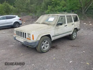 2001 Jeep Cherokee Sport with VIN 1J4FT48S21L516398, listed as a IAAI auction lot 42072391 with 187,730 mi miles. Bid and sale history available at carsss.com. Image 2.