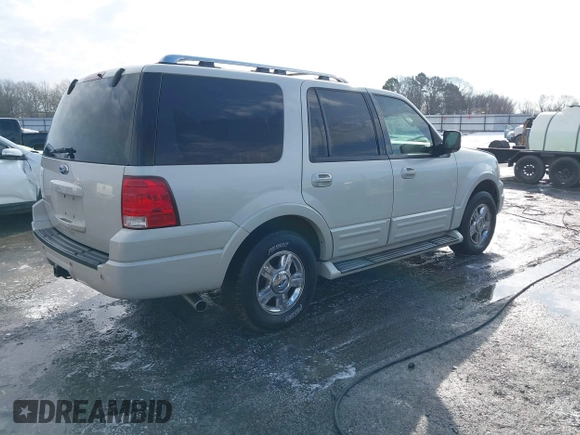 2006 Ford Expedition Limited with VIN 1FMFU19546LA23593, listed as a IAAI auction lot 41225947 with 190,418 mi miles. Bid and sale history available at carsss.com. Image 4.