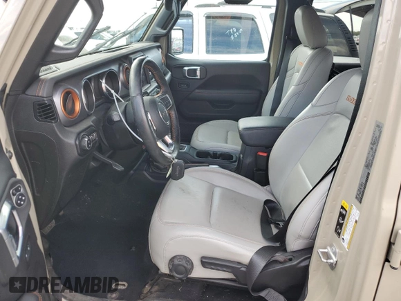 2020 Jeep Gladiator Mojave z VIN 1C6JJTEG9LL208154, wystawiony jako Copart lot #70474844 z przebiegiem 31 065 mil mil oraz Szkoda całkowita • Salvage title. Historia ofert i sprzedaży dostępna na DreamBid. Obrazek 7.