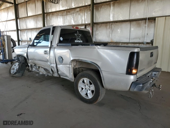 2006 Chevrolet Silverado 1500 Work Truck with VIN 3GCEC14V06G137520, listed as a Copart auction lot 42435345 with 352,386 mi miles and Salvage Title. Bid and sale history available at carsss.com. Image 2.
