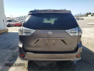 2020 Toyota Sienna SE with VIN 5TDXZ3DC0LS041739, listed as a Copart auction lot 64793874 with 4,776 mi miles and Clean Title. Bid and sale history available at carsss.com. Image 6.