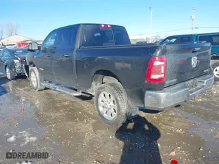2019 Ram 2500 Big Horn with VIN 3C6UR5DJ2KG696924, listed as a IAAI auction lot 41644092 with 120,705 mi miles. Bid and sale history available at carsss.com. Image 3.