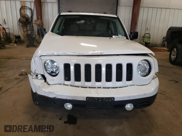 2014 Jeep Patriot Sport with VIN 1C4NJPBA0ED692052, listed as a Copart auction lot 61053555 with Not provided miles and Clean title. Bid and sale history available at DreamBid. Image 5.