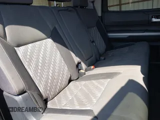 2018 Toyota Tundra 2WD SR5 with VIN 5TFEY5F19JX229779, listed as a IAAI auction lot 41718984 with 272,351 mi miles. Bid and sale history available at carsss.com. Image 8.