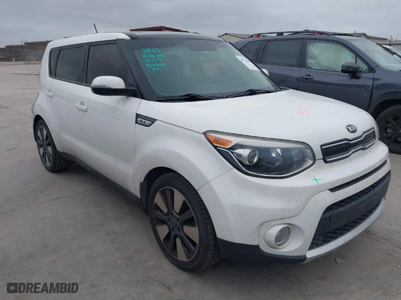 2018 Kia Soul + with VIN KNDJP3A59J7522775, listed as a IAAI auction lot 41734382 with 102,038 mi miles. Bid and sale history available at carsss.com. Image 1.