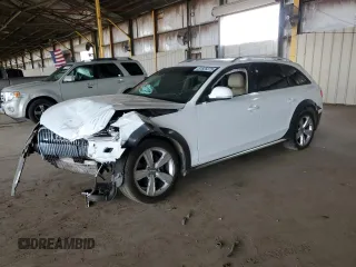 2015 Audi allroad A4 Premium Plus z VIN WA1UFAFL8FA007914, wystawiony jako Copart lot #51825275 z przebiegiem Nie podano mil oraz Szkody całkowita. Historia ofert i sprzedaży dostępna na DreamBid. Obrazek 1.