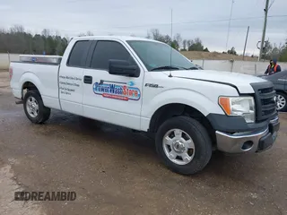 2014 Ford F-150 XL with VIN 1FTFX1CFXEFC62401, listed as a IAAI auction lot 41525607 with 138,459 mi miles. Bid and sale history available at carsss.com. Image 1.