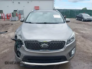 2017 Kia Sorento SXL z VIN 5XYPK4A59HG253995, wystawiony jako IAAI lot #42367134 z przebiegiem 118 084 mil mil oraz . Historia ofert i sprzedaży dostępna na DreamBid. Obrazek 13.