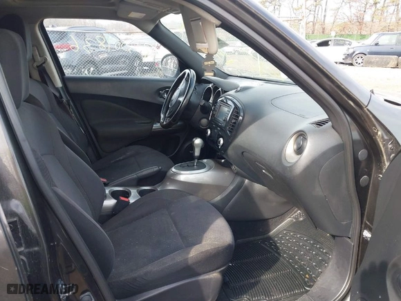 2013 Nissan Juke SL with VIN JN8AF5MV9DT215374, listed as a IAAI auction lot 41636963 with 999,999 mi miles. Bid and sale history available at carsss.com. Image 5.