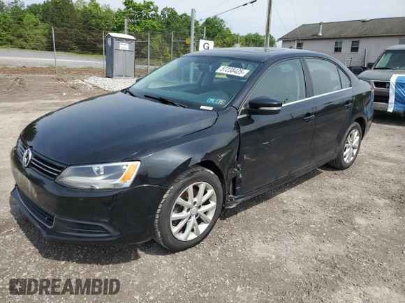 2013 Volkswagen Jetta SE with VIN 3VWDP7AJ8DM360632, listed as a Copart auction lot 57238425 with 133,972 mi miles and Salvage title. Bid and sale history available at DreamBid. Image 1.