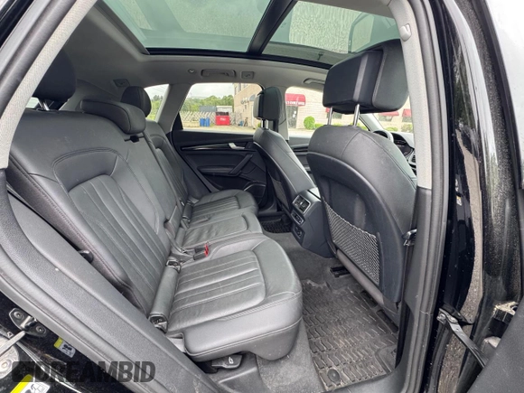 2019 Audi Q5 Premium Plus z VIN WA1BNAFY1K2044930, wystawiony jako Copart lot #58253835 z przebiegiem 135 697 mil mil oraz Czysty tytuł • Clean title. Historia ofert i sprzedaży dostępna na DreamBid. Obrazek 6.