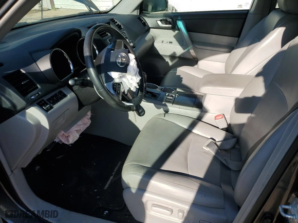 2013 Toyota Highlander with VIN 5TDZK3EH3DS105149, listed as a Copart auction lot 50462015 with 153,359 mi miles and Salvage Title. Bid and sale history available at carsss.com. Image 7.