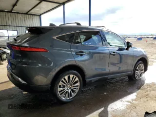 2023 Toyota Venza LE with VIN JTEAAAAH8PJ134279, listed as a Copart auction lot 50404274 with 21,302 mi miles and Clean Title. Bid and sale history available at carsss.com. Image 3.