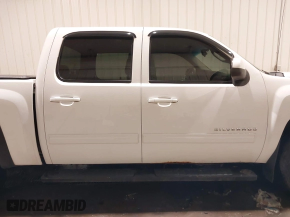 2012 Chevrolet Silverado 1500 LT with VIN 3GCPKSE72CG152890, listed as a IAAI auction lot 41589760 with 170,937 mi miles and . Bid and sale history available at DreamBid. Image 13.