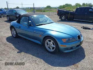 1996 BMW 3 Series Z3 1.9 z VIN 4USCH7327TLB76586, wystawiony jako IAAI lot #42471498 z przebiegiem 159 486 mil mil oraz . Historia ofert i sprzedaży dostępna na DreamBid. Obrazek 1.