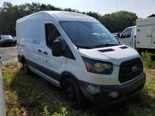 2017 Ford Transit Cargo с VIN 1FTYE1CMXHKA88550, выставлен на аукционе Copart как лот 60448795 с пробегом 164 824 миль миль и Чистый • Clean title. История ставок и продаж доступна на DreamBid. Изображение 4.