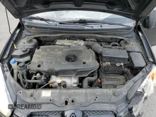 2008 Hyundai Accent GS z VIN KMHCM36C28U102887, wystawiony jako Copart lot #60717655 z przebiegiem 161 568 mil mil oraz Szkoda całkowita • Salvage title. Historia ofert i sprzedaży dostępna na DreamBid. Obrazek 12.