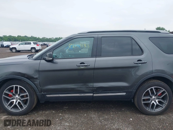 2017 Ford Explorer XLT z VIN 1FM5K8D85HGA57257, wystawiony jako IAAI lot #42439133 z przebiegiem 253 750 mil mil oraz . Historia ofert i sprzedaży dostępna na DreamBid. Obrazek 14.