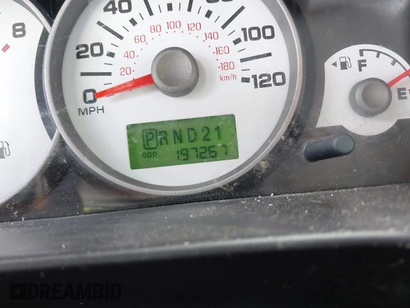 2006 Ford Escape XLS with VIN 1FMYU02Z46KA87526, listed as a IAAI auction lot 42142223 with 197,267 mi miles. Bid and sale history available at carsss.com. Image 15.