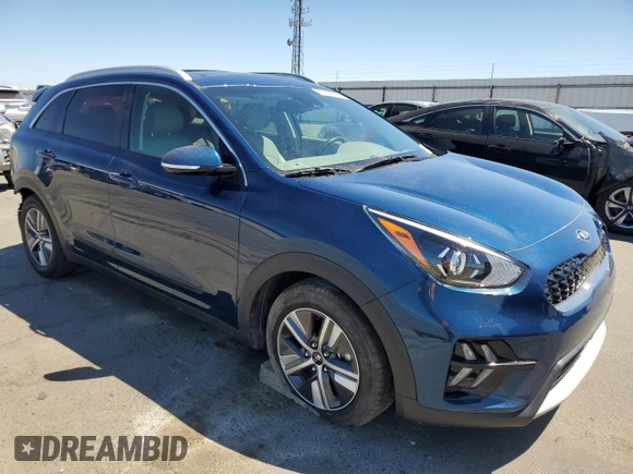 2020 Kia Niro EX Premium with VIN KNDCE3LC5L5400035, listed as a Copart auction lot 67534224 with 27,212 mi miles and Salvage Title. Bid and sale history available at carsss.com. Image 4.