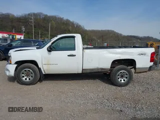 2008 Chevrolet Silverado 1500 Work Truck with VIN 1GCEK14C98Z110630, listed as a IAAI auction lot 42015811 with Not Provided miles and . Bid and sale history available at DreamBid. Image 15.