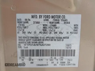 2007 Ford F-150 XLT z VIN 1FTPX14V97NA07290, wystawiony jako IAAI lot #42468839 z przebiegiem 160 463 mil mil oraz . Historia ofert i sprzedaży dostępna na DreamBid. Obrazek 9.