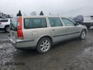 2003 Volvo V70 with VIN YV1SW58D832305714, listed as a Copart auction lot 50026495 with 154,521 mi miles and Salvage Title. Bid and sale history available at DreamBid. Image 3.
