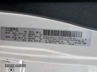 2018 Jeep Wrangler Unlimited Sahara z VIN 1C4BJWEGXJL838339, wystawiony jako Copart lot #54161375 z przebiegiem 70 556 mil mil oraz Szkoda całkowita • Salvage title. Historia ofert i sprzedaży dostępna na DreamBid. Obrazek 13.