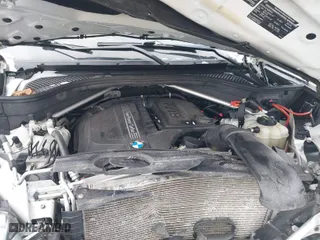 2016 BMW X6 xDrive35i with VIN 5UXKU2C52G0N83132, listed as a IAAI auction lot 41389936 with 1 mi miles. Bid and sale history available at carsss.com. Image 10.