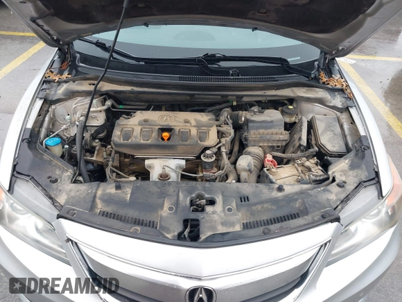 2013 Acura ILX with VIN 19VDE1F3XDE021230, listed as a IAAI auction lot 41586378 with 207,274 mi miles. Bid and sale history available at carsss.com. Image 10.