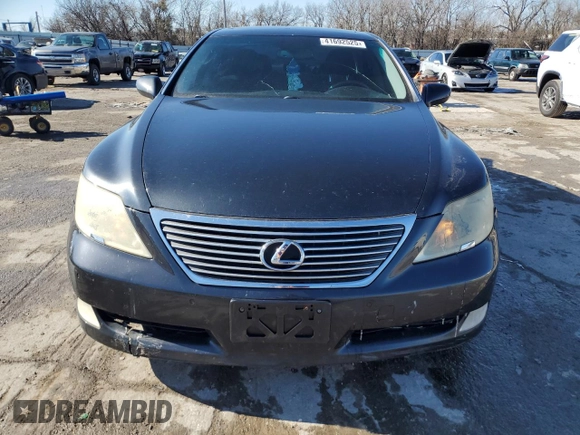 2007 Lexus LS 460 with VIN JTHBL46F475000890, listed as a Copart auction lot 41692525 with 200,605 mi miles and Salvage Title. Bid and sale history available at carsss.com. Image 5.