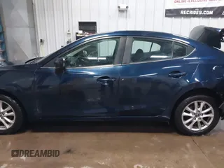 2016 Mazda 3 i Sport z VIN 3MZBM1U73GM324865, wystawiony jako IAAI lot #42317090 z przebiegiem 120 697 mil mil oraz . Historia ofert i sprzedaży dostępna na DreamBid. Obrazek 15.