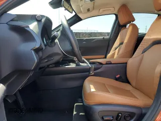 2020 Lexus UX 250h with VIN JTHX9JBH0L2036355, listed as a Copart auction lot 55533685 with 36,938 mi miles and Salvage title. Bid and sale history available at DreamBid. Image 7.