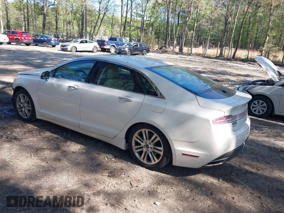 2016 Lincoln MKZ with VIN 3LN6L2J92GR610837, listed as a IAAI auction lot 41939522 with 86,635 mi miles. Bid and sale history available at carsss.com. Image 3.