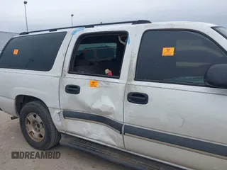 2003 Chevrolet Suburban LS with VIN 3GNEC16ZX3G320202, listed as a IAAI auction lot 41596078 with 287,841 mi miles. Bid and sale history available at carsss.com. Image 14.