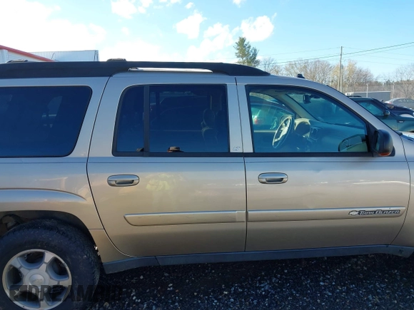 2004 Chevrolet TrailBlazer EXT LT with VIN 1GNET16P146155237, listed as a IAAI auction lot 40819400 with 1 mi miles. Bid and sale history available at carsss.com. Image 13.