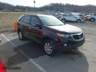 2012 Kia Sorento LX with VIN 5XYKT4A60CG232476, listed as a IAAI auction lot 41545100 with 200,858 mi miles. Bid and sale history available at carsss.com. Image 1.
