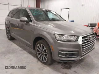 2017 Audi Q7 Premium Plus with VIN WA1LAAF73HD026692, listed as a IAAI auction lot 41938847 with 159,257 mi miles. Bid and sale history available at carsss.com. Image 1.