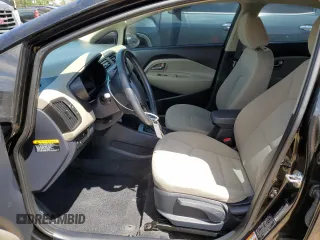 2015 Kia Rio EX z VIN KNADN5A39F6457613, wystawiony jako Copart lot #52762885 z przebiegiem 50 648 mil mil oraz Szkoda całkowita • Salvage title. Historia ofert i sprzedaży dostępna na DreamBid. Obrazek 7.