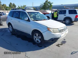 2009 Subaru Forester X с VIN JF2SH63619H758501, выставлен на аукционе IAAI как лот 42303581 с пробегом 207 078 миль миль и . История ставок и продаж доступна на DreamBid. Изображение 1.