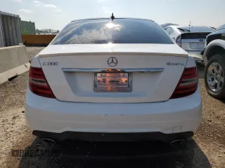 2013 Mercedes-Benz C 300 Sport с VIN WDDGF8AB7DR243159, выставлен на аукционе Copart как лот 64628795 с пробегом 143 014 миль миль и Чистый • Clean title. История ставок и продаж доступна на DreamBid. Изображение 6.