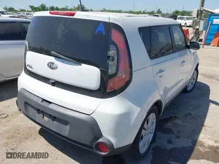 2014 Kia Soul + with VIN KNDJP3A53E7029843, listed as a IAAI auction lot 41981897 with 82,177 mi miles. Bid and sale history available at carsss.com. Image 4.
