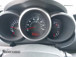 2013 Kia Soul + z VIN KNDJT2A63D7761273, wystawiony jako IAAI lot #42166793 z przebiegiem 134 647 mil mil oraz . Historia ofert i sprzedaży dostępna na DreamBid. Obrazek 7.