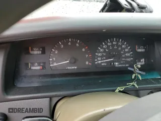 1996 Toyota T100 DX z VIN JT4UN22D1T0019000, wystawiony jako Copart lot #55930744 z przebiegiem 253 849 mil mil oraz Szkody całkowita. Historia ofert i sprzedaży dostępna na DreamBid. Obrazek 9.