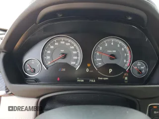 2016 BMW M3 z VIN WBS8M9C54G5D30168, wystawiony jako Copart lot #59116085 z przebiegiem 79 106 mil mil oraz Szkoda całkowita • Salvage title. Historia ofert i sprzedaży dostępna na DreamBid. Obrazek 9.