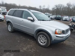2008 Volvo XC90 I6 with VIN YV4CZ982381441766, listed as a IAAI auction lot 41611200 with 132,347 mi miles. Bid and sale history available at carsss.com. Image 1.