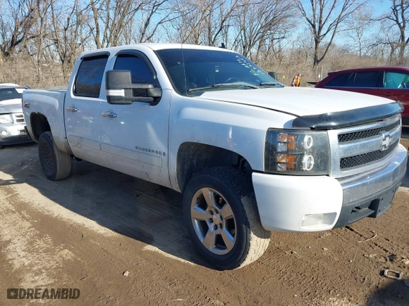 2007 Chevrolet Silverado 1500 LT w/1LT with VIN 2GCEK13M371644904, listed as a IAAI auction lot 41445254 with 294,391 mi miles. Bid and sale history available at carsss.com. Image 1.