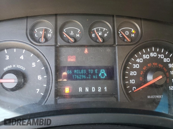 2010 Ford F-150 XL with VIN 1FTEX1CW5AKE07504, listed as a Copart auction lot 61187575 with 176,296 mi miles and Salvage title. Bid and sale history available at DreamBid. Image 9.