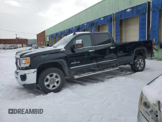 2018 GMC Sierra 2500HD SLT with VIN 1GT12TEY5JF261458, listed as a Copart auction lot 41449335 with 231,575 mi miles and Salvage Title. Bid and sale history available at carsss.com. Image 1.
